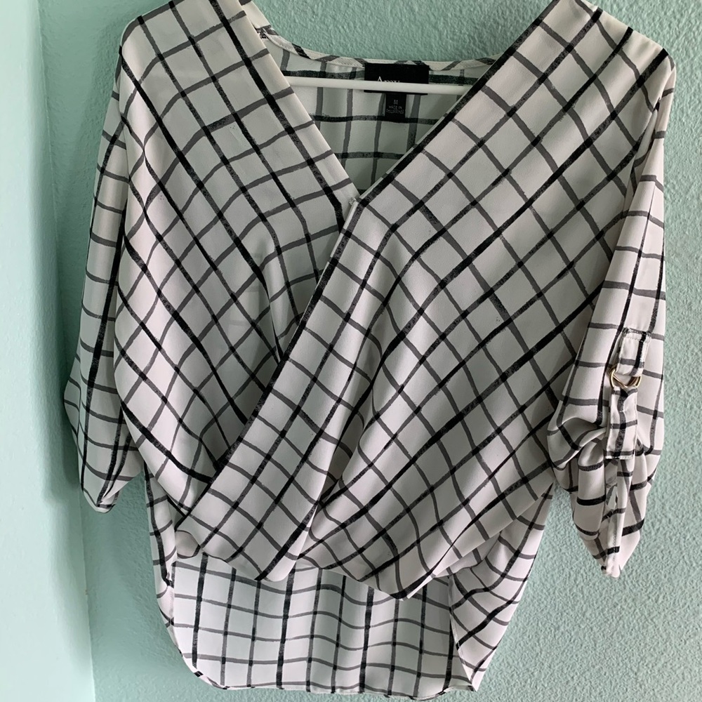 Super cute business casual top!